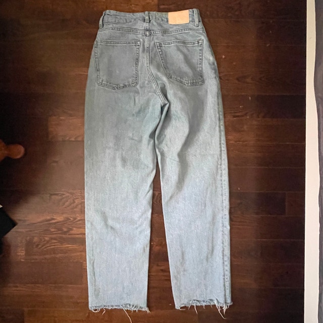Everlane Curvy Way High Jeans with raw hem in light denim-Sz. 25 - photo 5