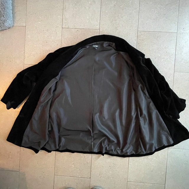Black Velvet Blazer by Lord & Taylor-2 pockets-Extra Large - photo 4