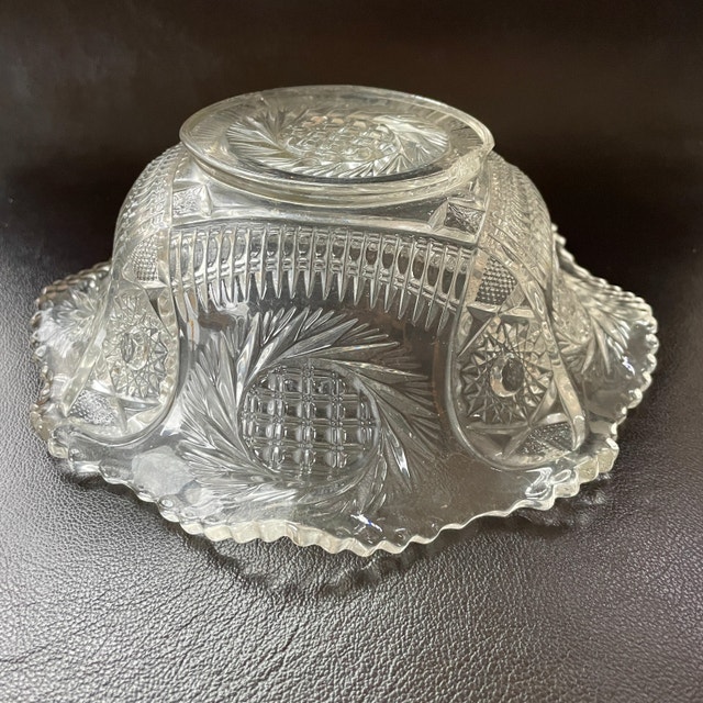 Vintage McKee Glass Bowl: EAPG Sunburst and Cane Pattern, 1925 - photo 4