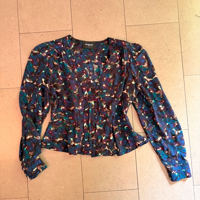 The Kooples Crepe Pleated Top Blouse in Neon Purple Flowers-XS