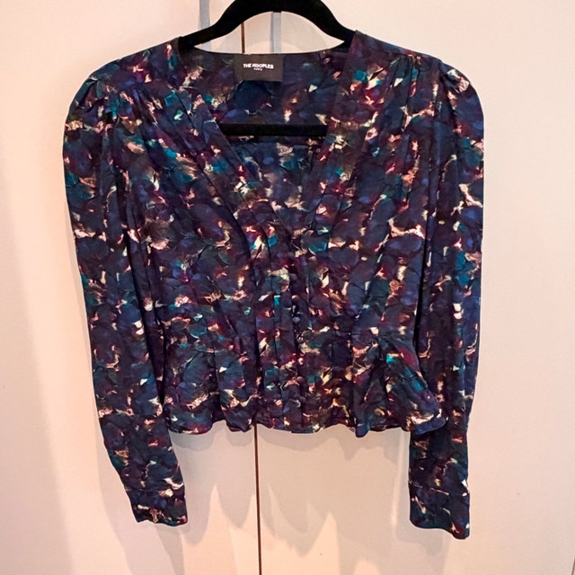 The Kooples Crepe Pleated Top Blouse in Neon Purple Flowers-XS - photo 5