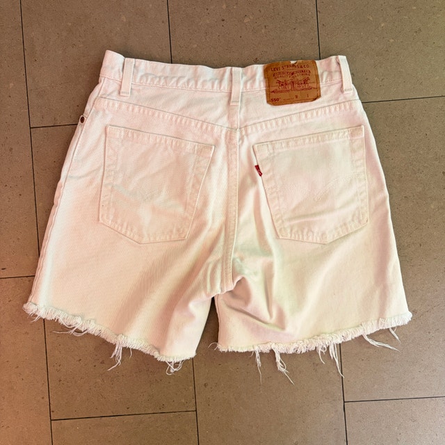 Vintage 90s Levis 550 Relaxed Fit White Cut off Denim Shorts-6 - photo 2