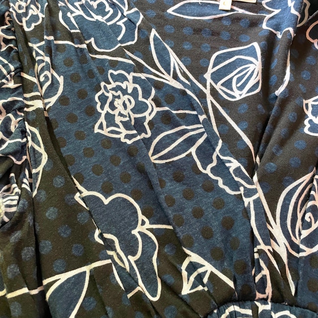 Gorgeous Empire Waist Tie Back floral tunic top for Women-Large - photo 4