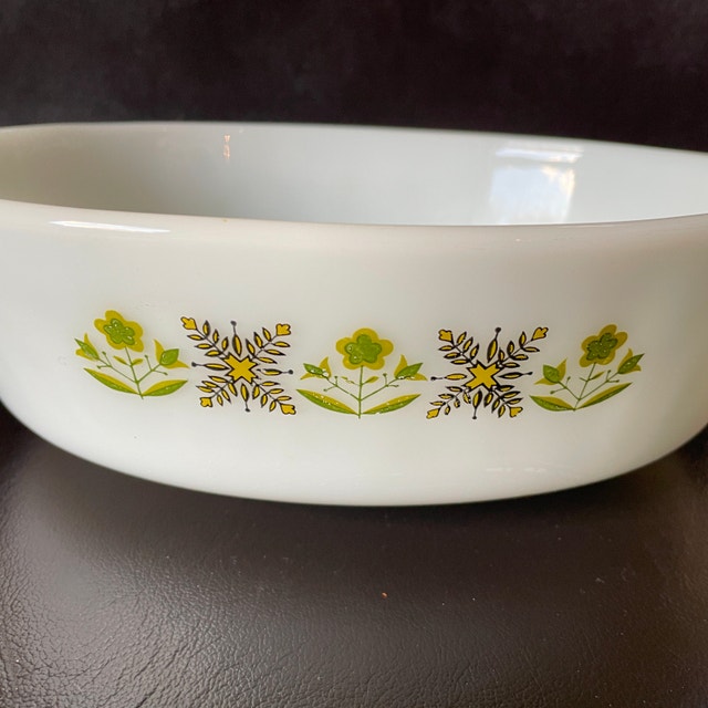 60s Fire King Anchor Hocking Milk Glass Casserole-Green Meadow - photo 2