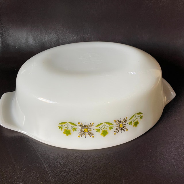 60s Fire King Anchor Hocking Milk Glass Casserole-Green Meadow - photo 4