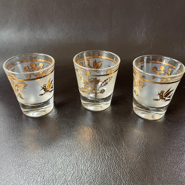 3x Vintage Liquor Gold Leaf Bird and Berries Shot Glasses - photo 2