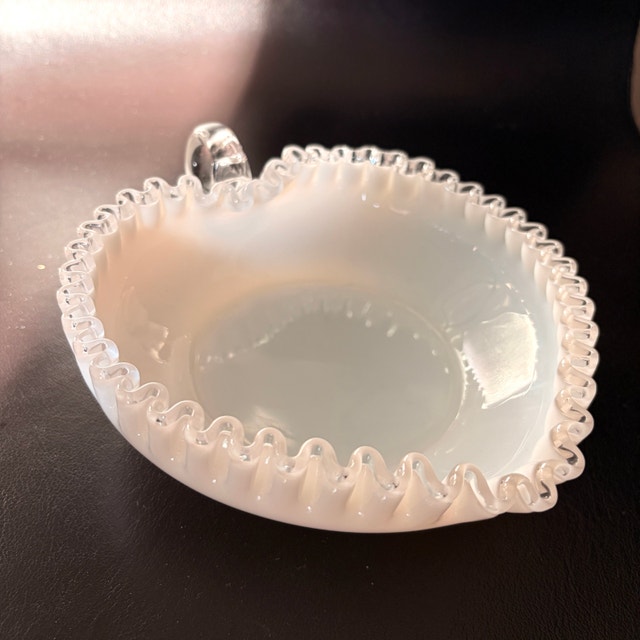50s Fenton Milk Glass Silver Crest Heart Candy Trinket Dish - photo 5