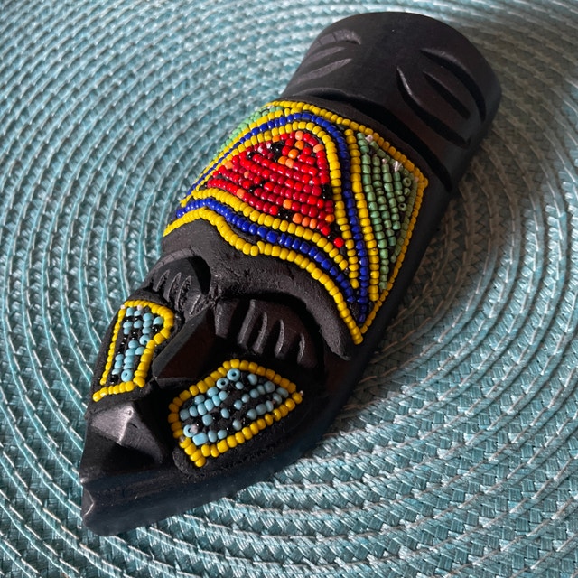 Beaded small wooden mask from Ghana - photo 2