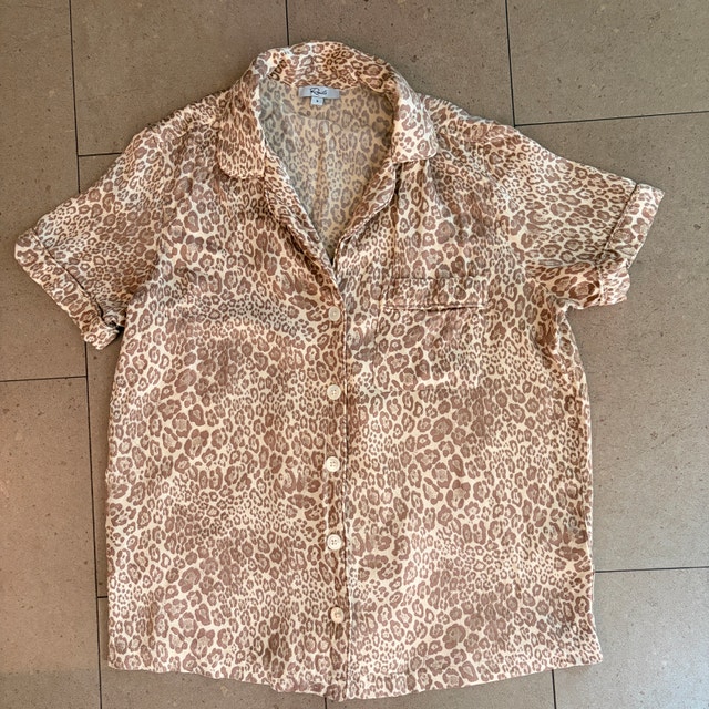 Rails Tommi Tan Cheetah Satin Top Blouse-Small - photo 2