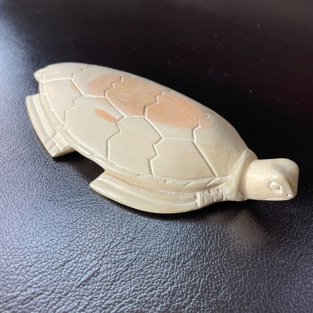 Hand Carved Kisii African Soapstone Turtle Figurine White Beige