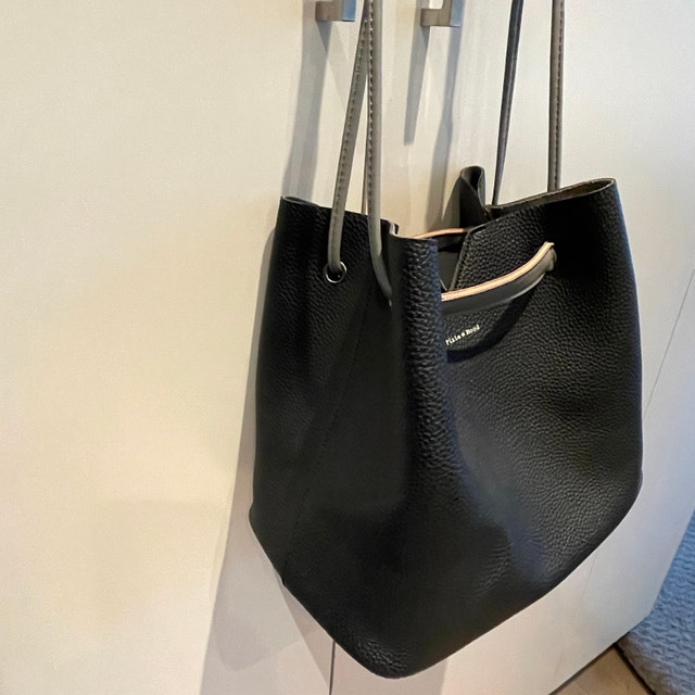 Pixie Mood (vegan) Jasmine large hobo style bag tote purse - photo 2