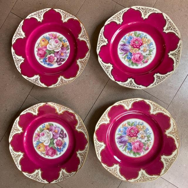4 vintage German Porcelain Bavaria Tirschenreuth Dinner Plates