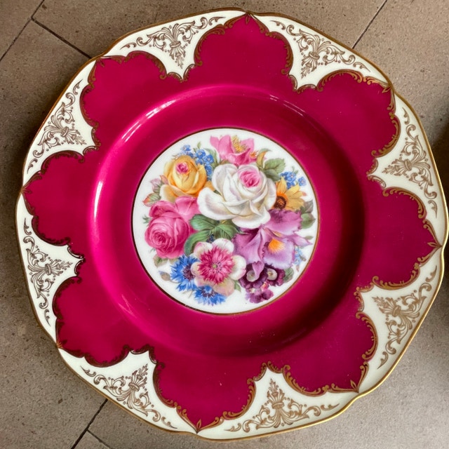 4 vintage German Porcelain Bavaria Tirschenreuth Dinner Plates - photo 2