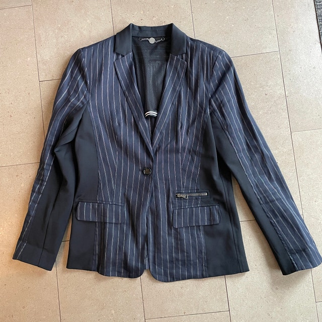 Marc Cain Navy Linen Blend Pinstripe Blazer w/ Black Panels-Sz.6