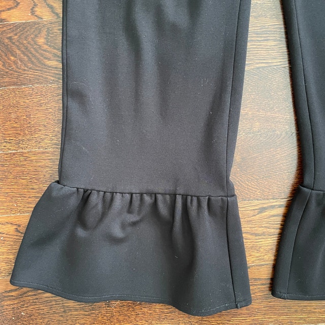Pink Tartan Ruffle Hem Cropped Flare Trouser Black Pants-Size 14 - photo 2