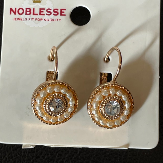 NEW Gold Ivory Pearl & Rhinestone Circle Leverback Drop Earrings