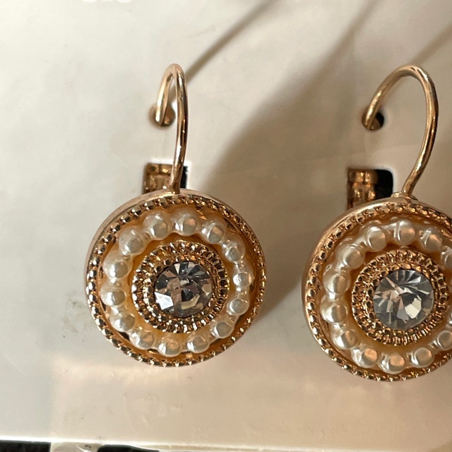 NEW Gold Ivory Pearl & Rhinestone Circle Leverback Drop Earrings - photo 2