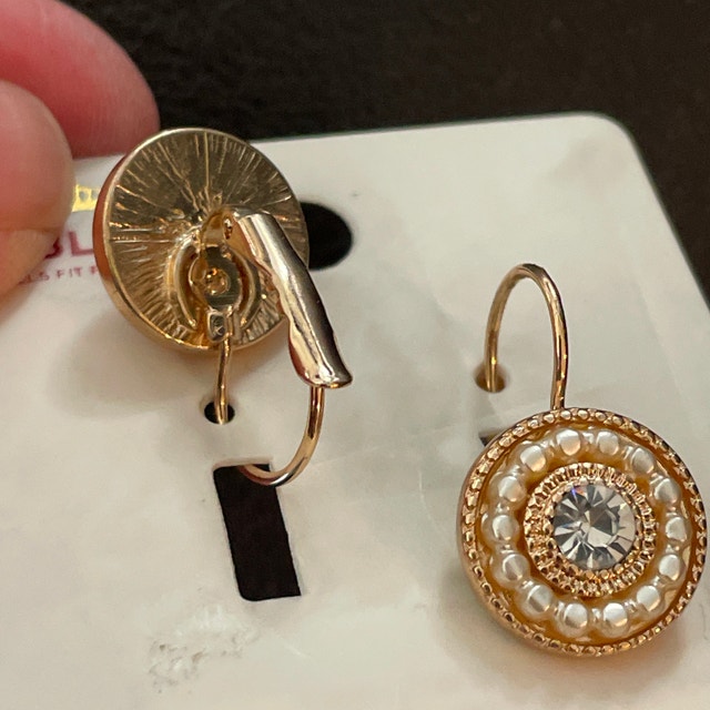 NEW Gold Ivory Pearl & Rhinestone Circle Leverback Drop Earrings - photo 3