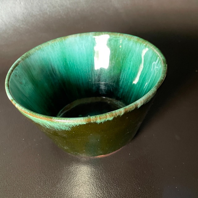 Vintage Blue Mountain Pottery BMP Teal Glazed Small Trinket Bowl