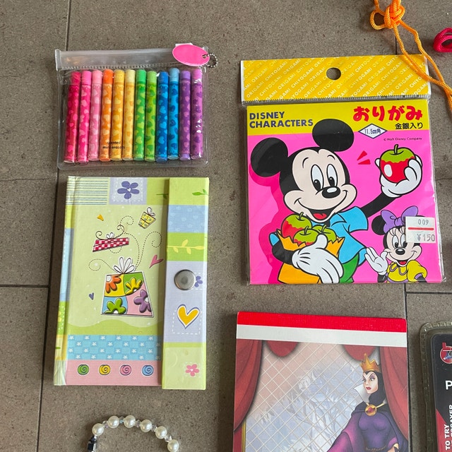 Lot of 12 cute loot bag items - photo 2