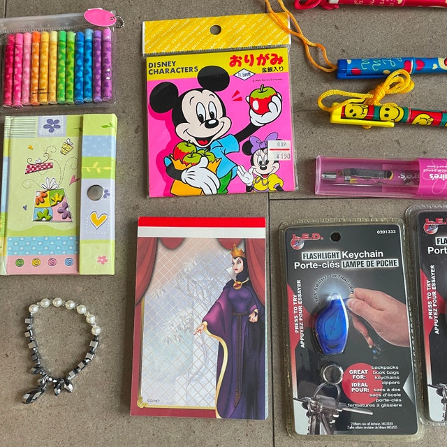 Lot of 12 cute loot bag items - photo 4
