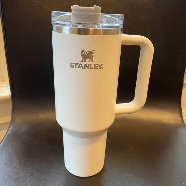 NEW Stanley White 40 OZ Tumbler-The Quencher H2.0 FlowState™