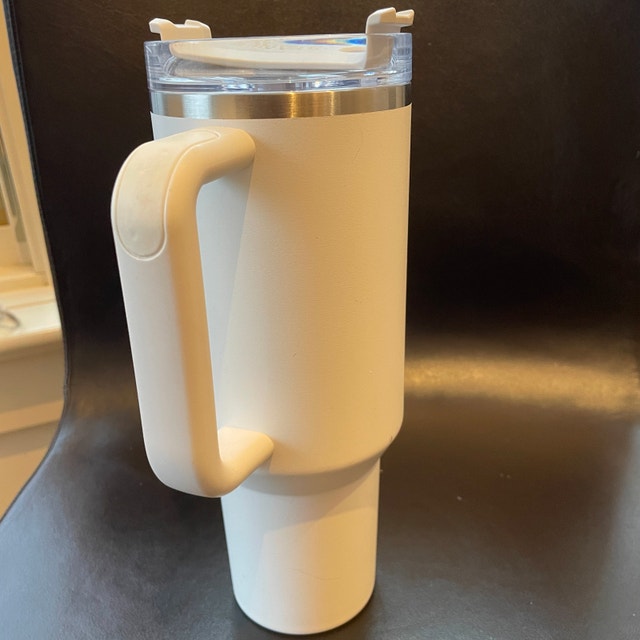 NEW Stanley White 40 OZ Tumbler-The Quencher H2.0 FlowState™ - photo 2