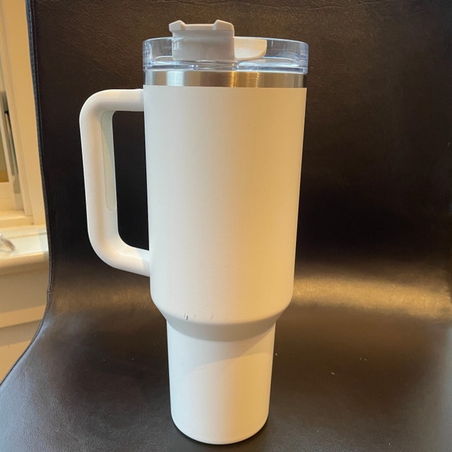 NEW Stanley White 40 OZ Tumbler-The Quencher H2.0 FlowState™ - photo 3