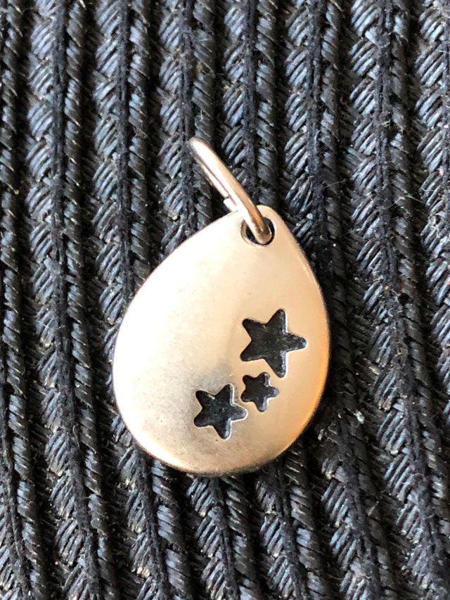 H. Stern Jewelry Hamsa and stars pendant charm - NEW in gift bag - photo 2