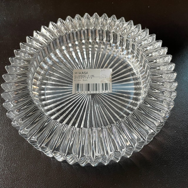 Mikasa Diamond Fine Wine/Champagne Bottle Crystal Coaster- NEW
