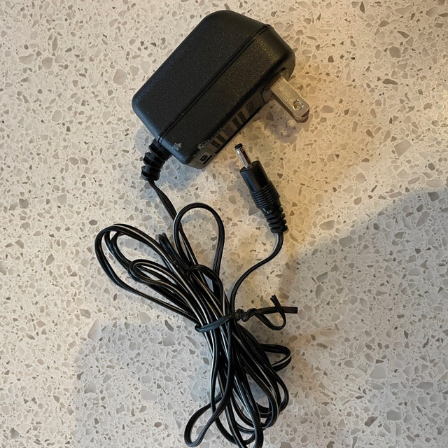 Motorola HKTN4003A power adapter charger - photo 3