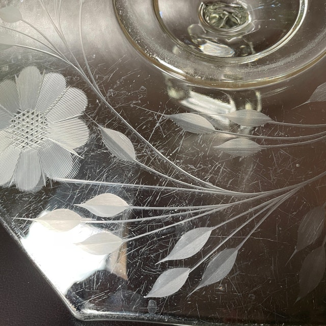 Vintage Octagon Etched Glass Platter/Tray w/ Center Handle - photo 5