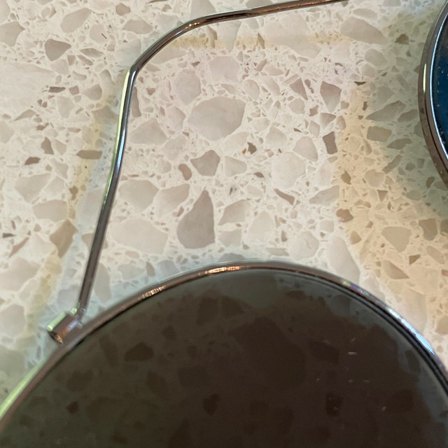 Vintage Clip on sunglasses. Gently used. - photo 4