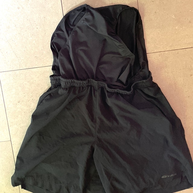 Sugoi Black Titan 7" shorts - Med/Large - photo 5