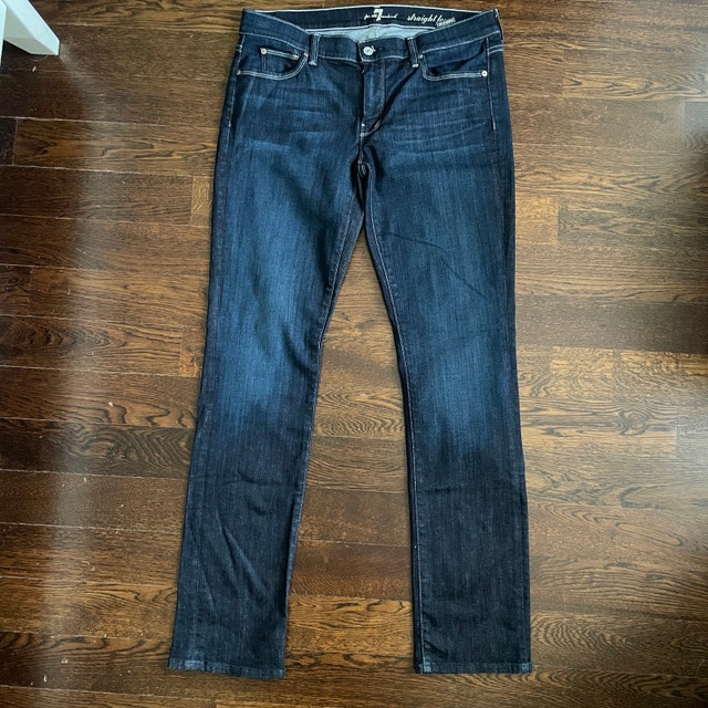7 for all Mankind Woman's Dark Wash Jeans Straight Leg-Size 32