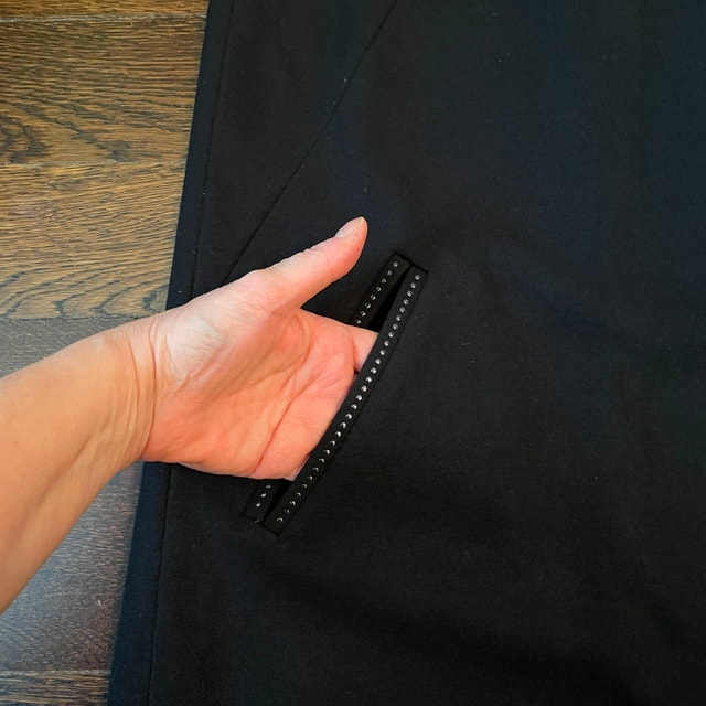 Marc Cain Black Short Sleeve Minidress w/ Slit pockets-Size 4 - photo 2