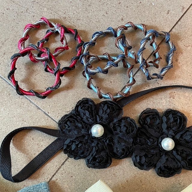 Bunch of hair bows, clips, bands - 17 pieces - photo 3