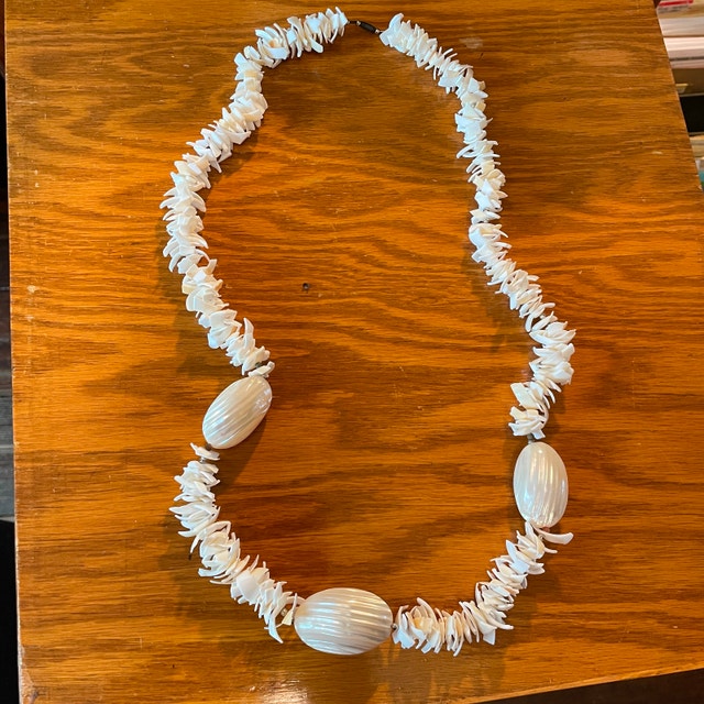 Vintage 1970s shell necklace - 28" - photo 4