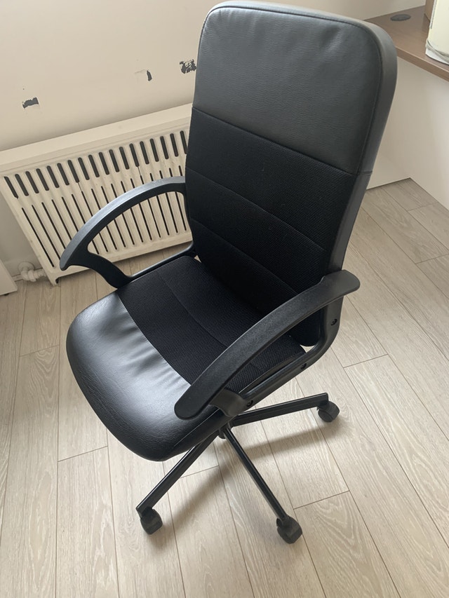 4 x Black Ikea Renberget Office Chairs - Gently used
