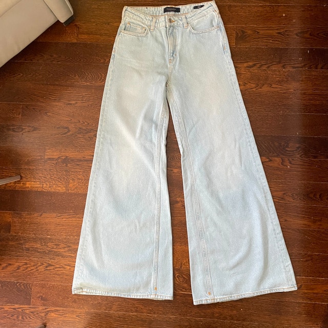 Like New Women's Scotch & Soda High Rise Wide Leg jeans-Size 27