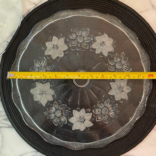 Vintage 50s depression glass cake serving platter w poinsettias - photo 3