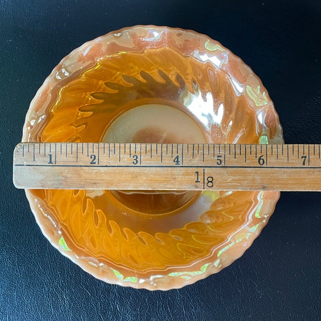 Vintage 50s Fire King Peach Lustre Swirl Pattern Fluted Bowl - photo 5