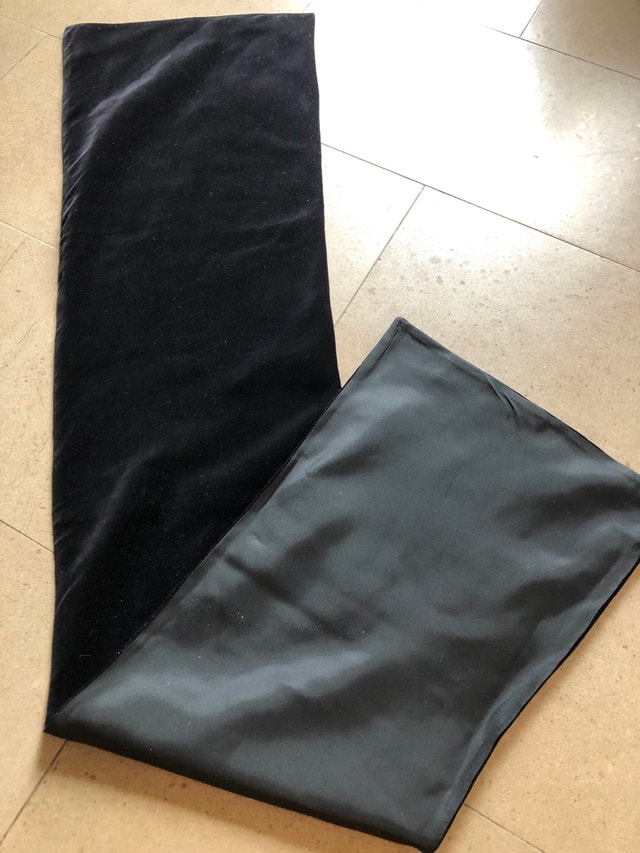 Gorgeous Vintage Black Velvet and Satin Scarf - photo 4