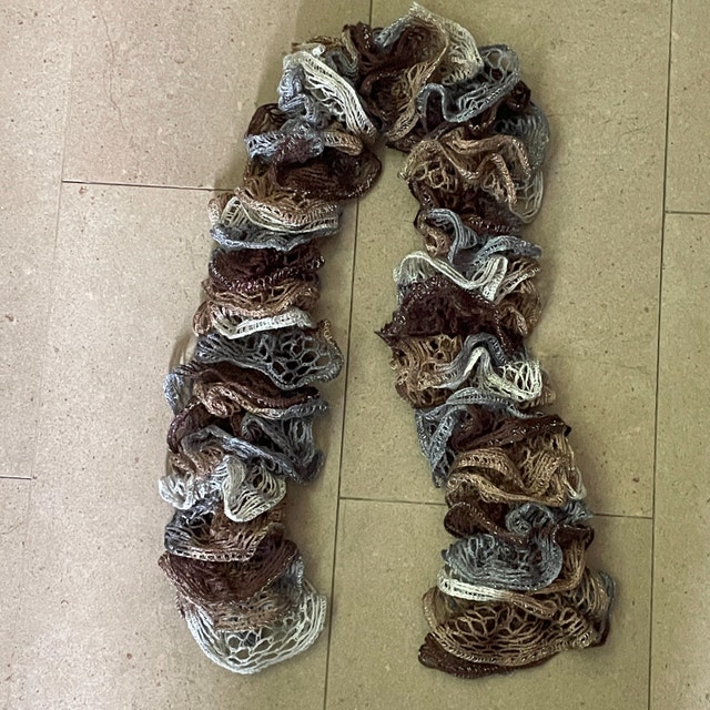 Curly spiral Lace Lightweight Boa Scarf - photo 2