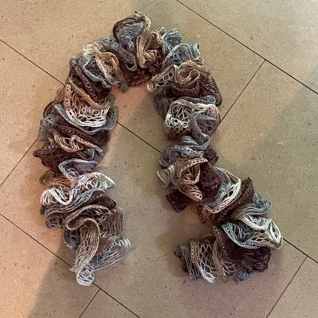 Curly spiral Lace Lightweight Boa Scarf - photo 4