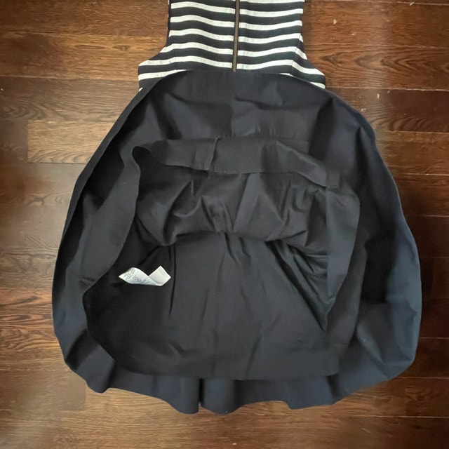 A/X Armani Exchange Black/Cream Striped Fit & Flare Dress-Sz. 2 - photo 5