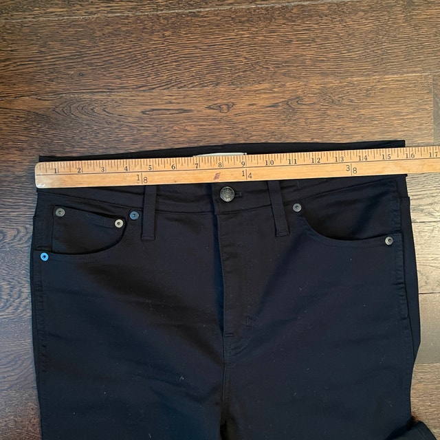 Madewell 10" High-Rise Sateen Jeans- Size 30 - photo 2