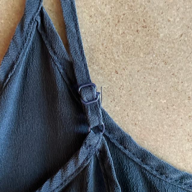 100% Silk Navy Camisole Tank Top-Bottom Ruffle-Joe Fresh-Small - photo 3