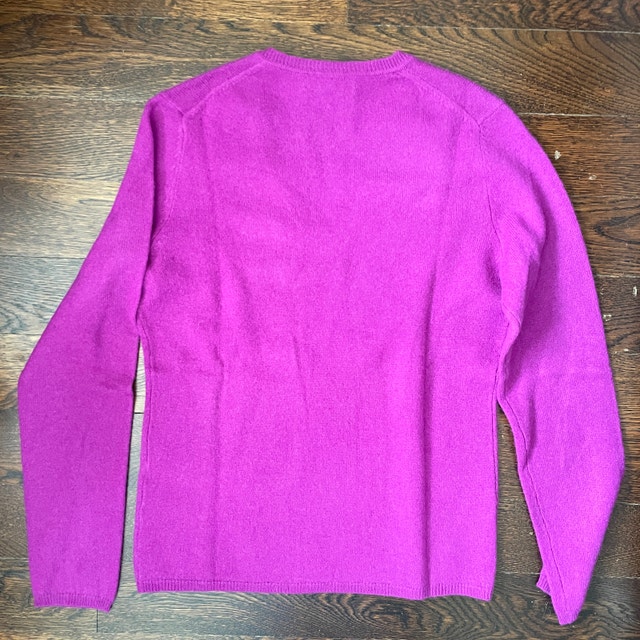 Lord & Taylor purple V-neck 100% Cashmere Sweater-Small Petite - photo 3