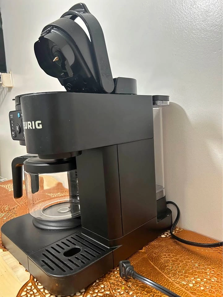 Keurig K-Duo Single Serve & Carafe Coffee Maker
